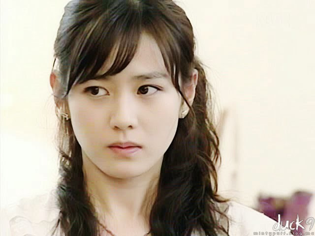 ‘Ngọc nữ’ Son Ye Jin: Hết khỏa thân trên phim đến nghi vấn đồng tính ảnh 2