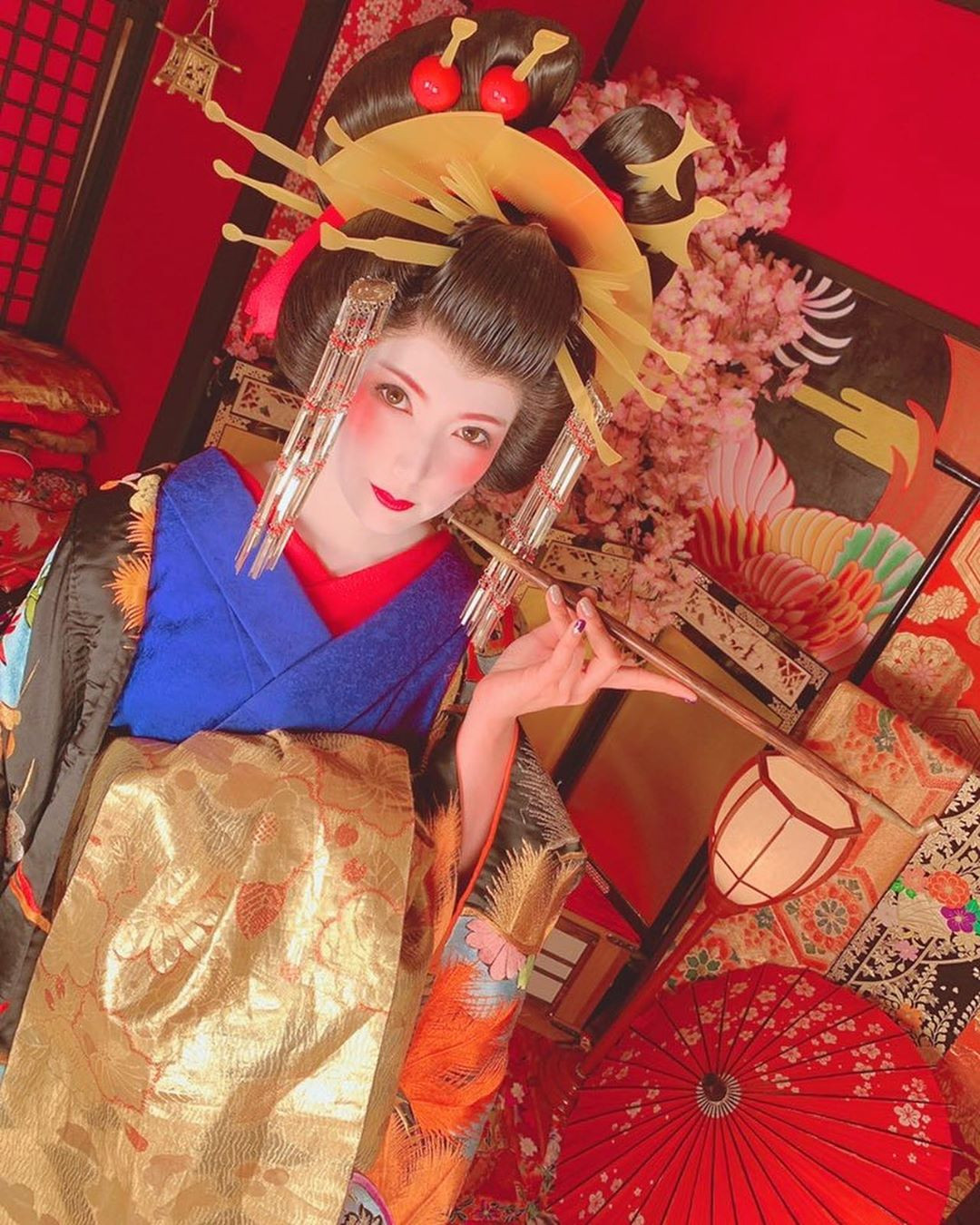 Mỹ nhân bị gạ đi khách giá 1,7 tỷ là ‘nữ diễn viên 18+ hàng đầu Nhật Bản’ ảnh 6