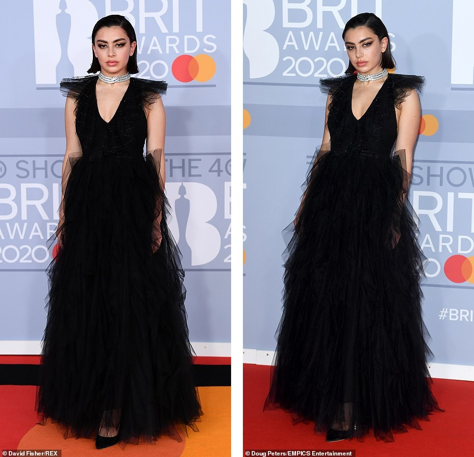 Dàn sao thảm đỏ Brits 2020: Hết ‘thả rông’ khoe ngực, đến váy xẻ sâu bất tận ảnh 8