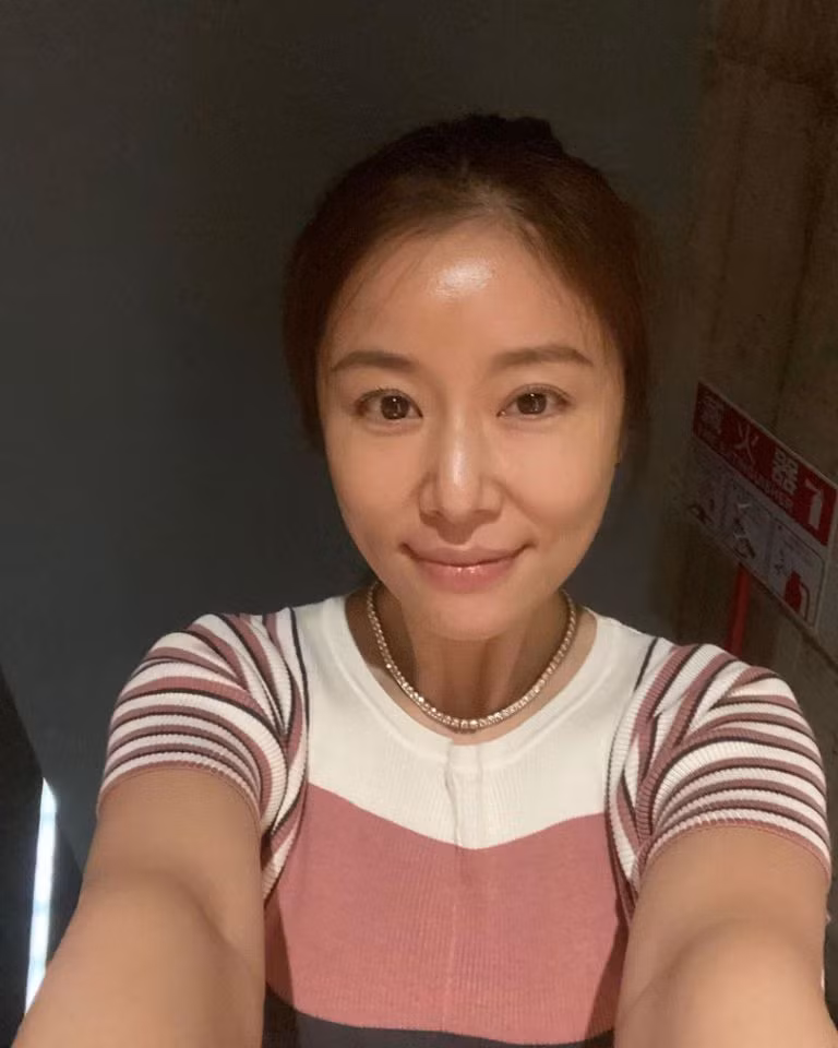 Lâm Tâm Như đeo vòng cổ đính 50 viên kim cương, chi hàng trăm tỷ mua trang sức ảnh 1