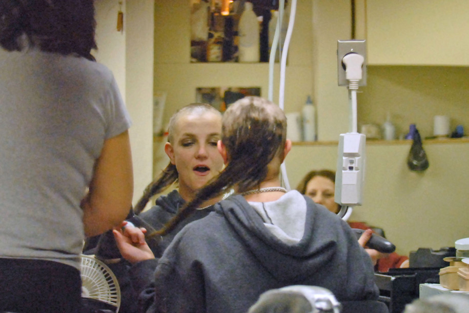 ‘Công chúa nhạc pop’ Britney Spears và bi kịch bị cha ruột kiểm soát cuộc đời ảnh 2