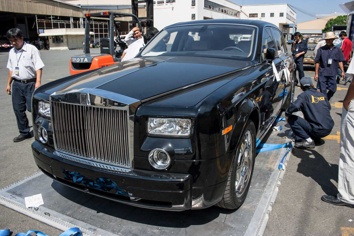 Rolls-Royce không còn nhà phân phối chính hãng ở Việt Nam ảnh 3