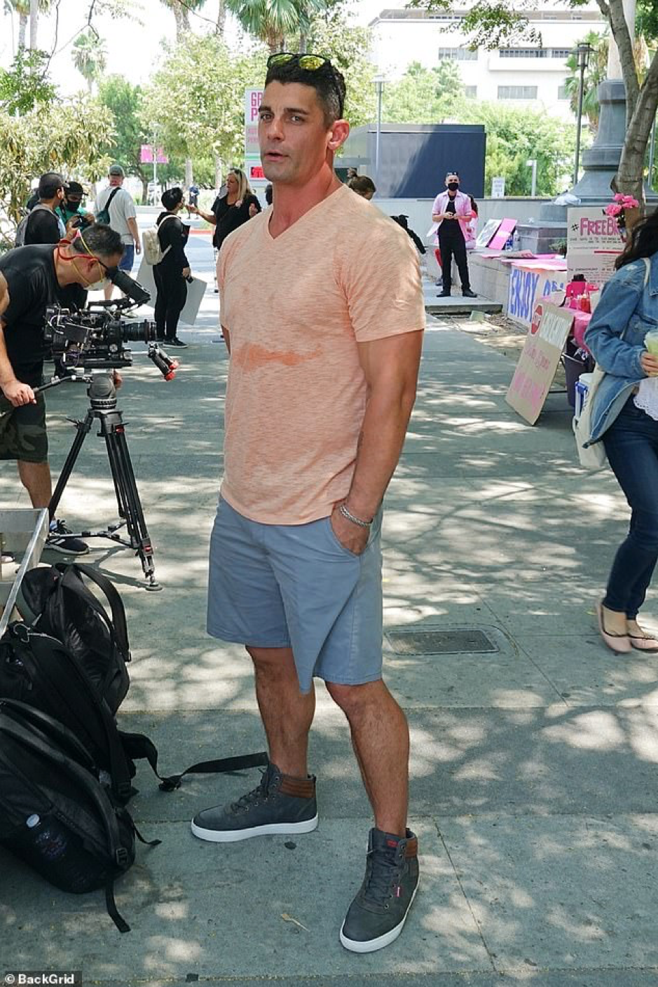 Chồng cũ tham gia biểu tình đòi trả tự do cho Britney Spears ảnh 1