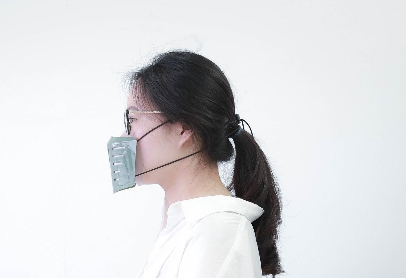 Ông lớn trong ngành lọc nước bắt kịp xu hướng, sản xuất khẩu trang Cool ngầu ảnh 2