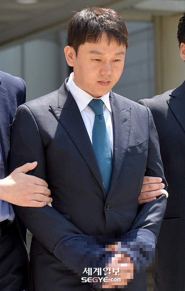 Seungri (Big Bang) lộ diện tại tòa án quân sự, bác bỏ 7/8 cáo buộc ảnh 1