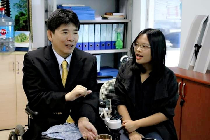 Thủ khoa đầu ra đại học thành thạo 4 ngoại ngữ ảnh 2