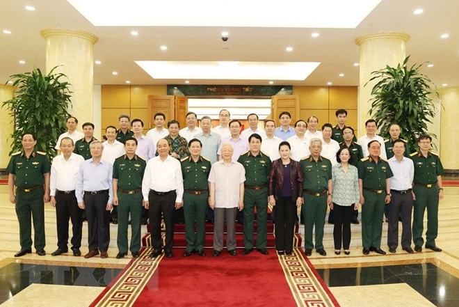 Bộ Chính trị làm việc với Thường vụ Quân ủy Trung ương ảnh 9