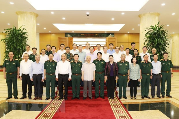 Bộ Chính trị làm việc với Thường vụ Quân ủy Trung ương ảnh 2