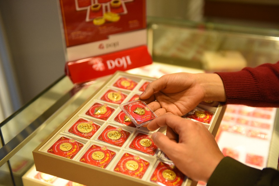 Đến Doji Tower mua vàng thần tài tặng khẩu trang Nhật Bản 3D cao cấp ảnh 4