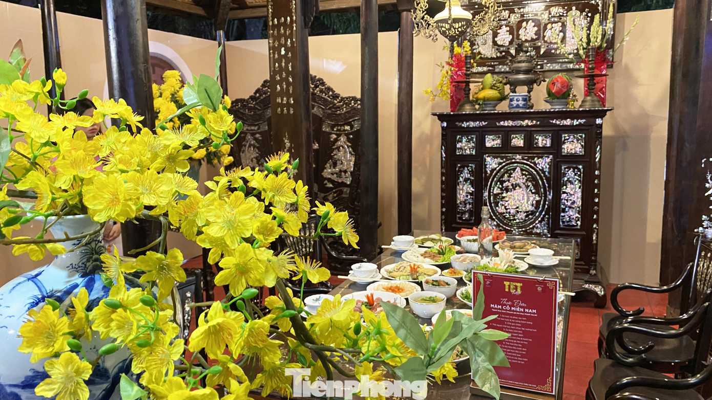 Người Sài Gòn ùn ùn đi chơi Tết sớm ảnh 4