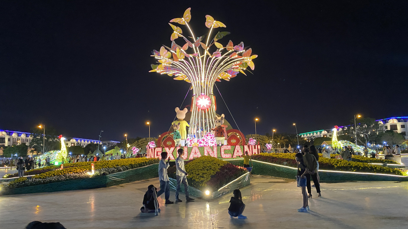 Tận mắt thấy gia đình chuột ở khu lấn biển lớn nhất Việt Nam ảnh 5