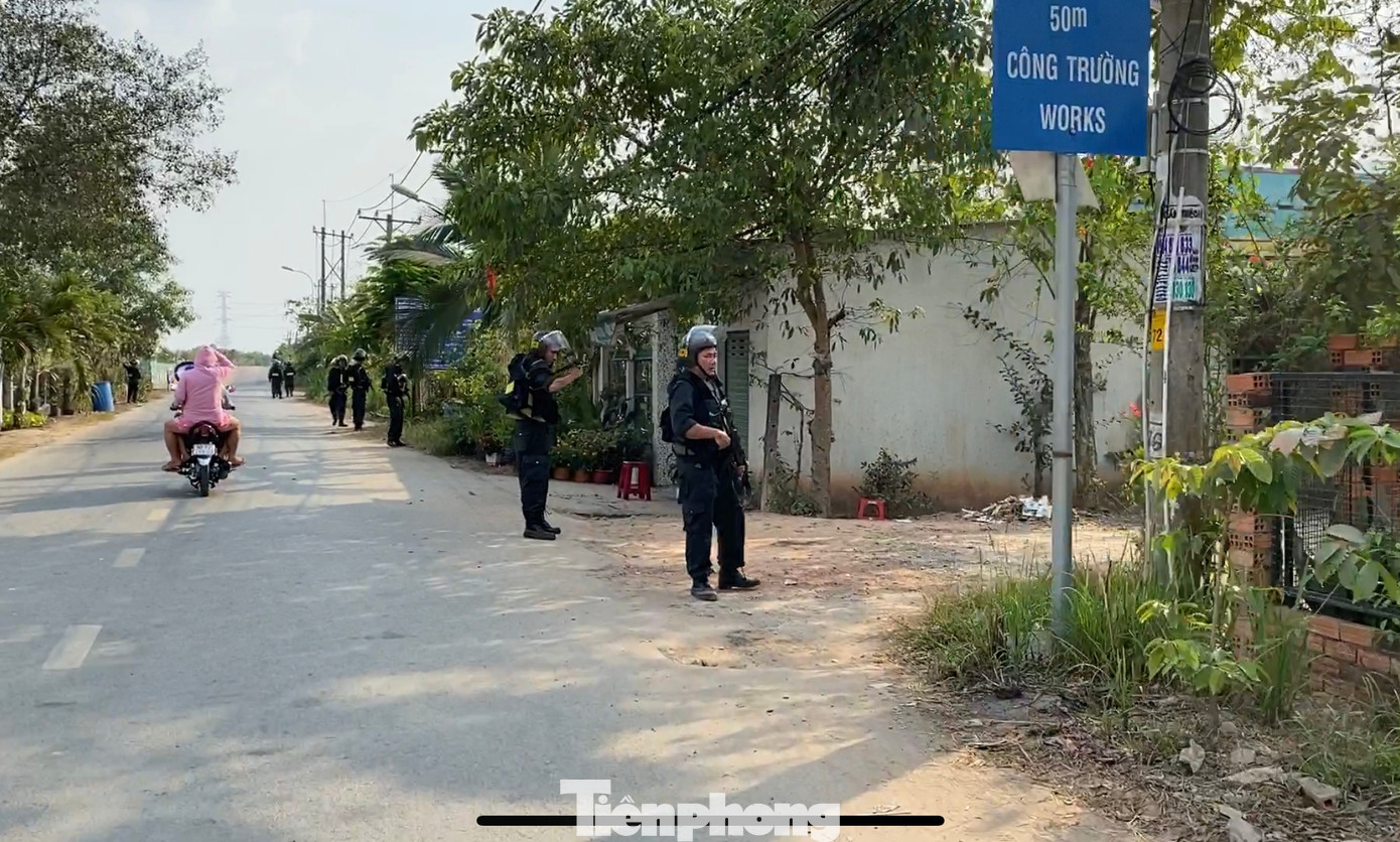 Thứ trưởng Bộ Công an trực tiếp chỉ đạo vây bắt nghi can nổ súng giết 4 người ảnh 6