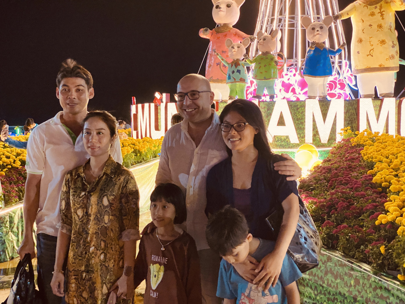 Tận mắt thấy gia đình chuột ở khu lấn biển lớn nhất Việt Nam ảnh 3