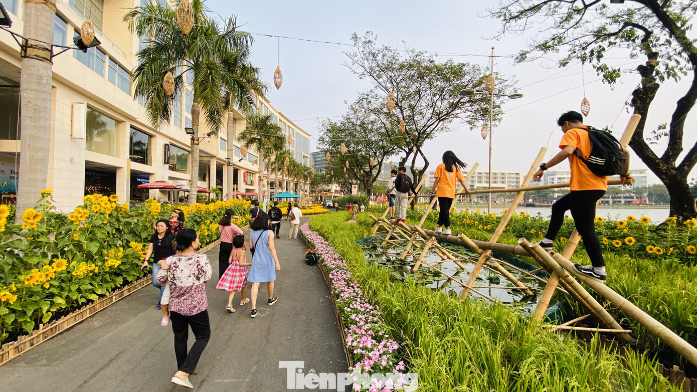 Người Sài Gòn du xuân sớm ảnh 17