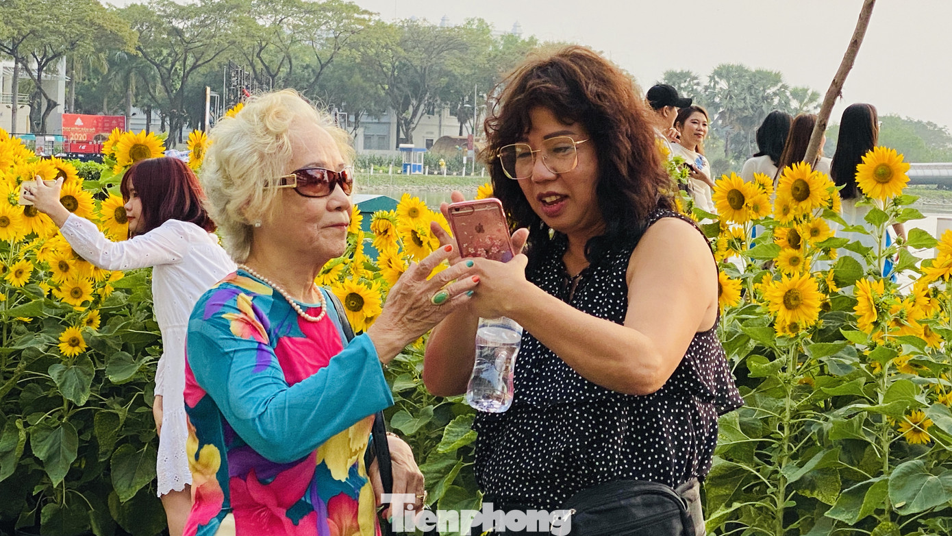 Người Sài Gòn du xuân sớm ảnh 6