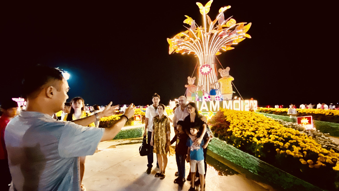 Tận mắt thấy gia đình chuột ở khu lấn biển lớn nhất Việt Nam ảnh 2