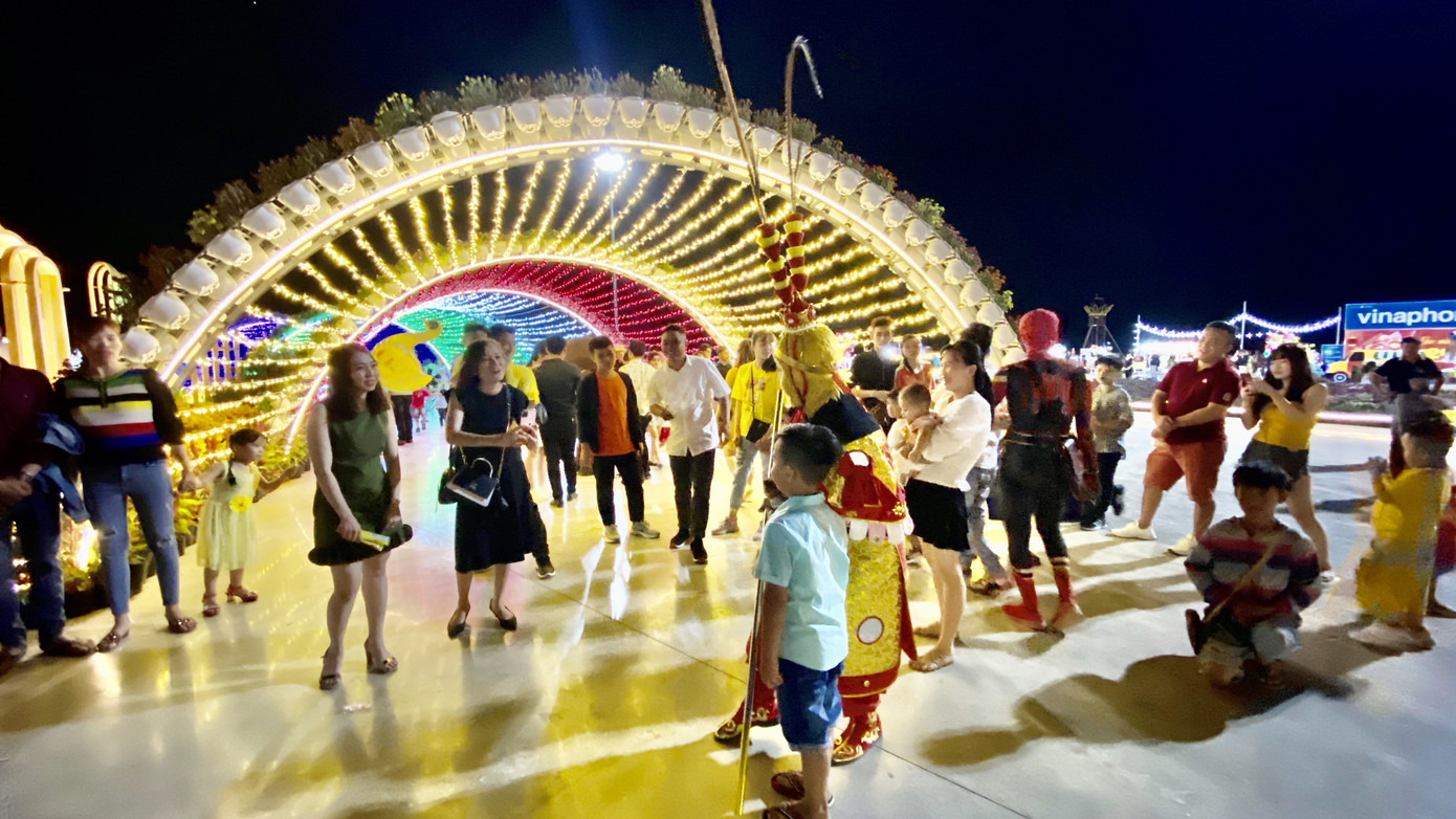 Tận mắt thấy gia đình chuột ở khu lấn biển lớn nhất Việt Nam ảnh 8