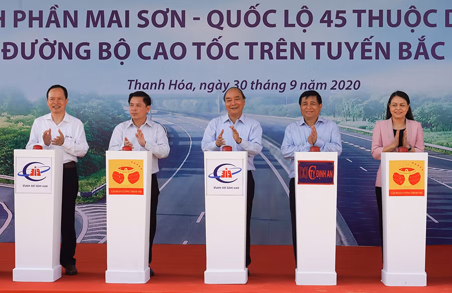 Khởi công xây dựng ba đoạn cao tốc Bắc-Nam, tổng vốn hơn 35 nghìn tỷ đồng ảnh 1