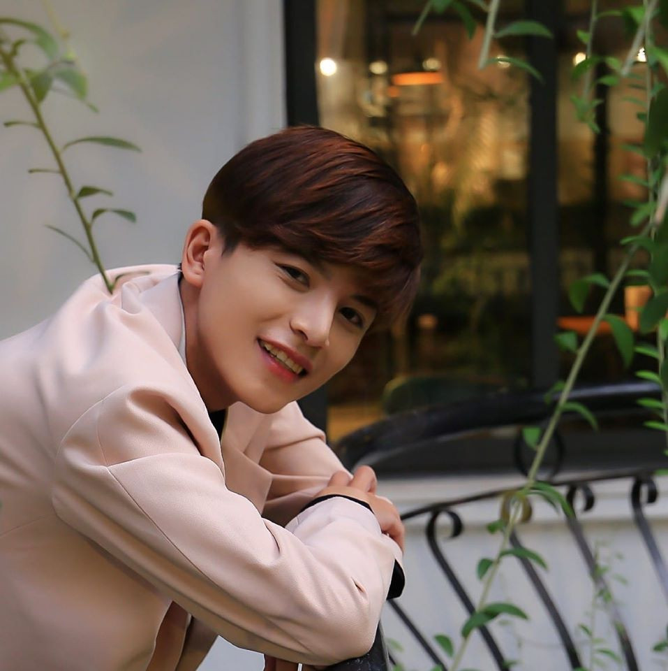 Chụp ảnh cùng mãng xà, Đại Việt đoạt giải nhất cuộc thi người mẫu ảnh ảnh 3