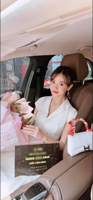 Midu khoe số tài khoản ngân hàng 'lộc - phát', sao Vbiz trầm trồ ngưỡng mộ ảnh 1