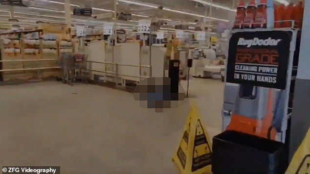 Mỹ: Xả súng kinh hoàng tại bách hóa, 10 người thiệt mạng ảnh 1