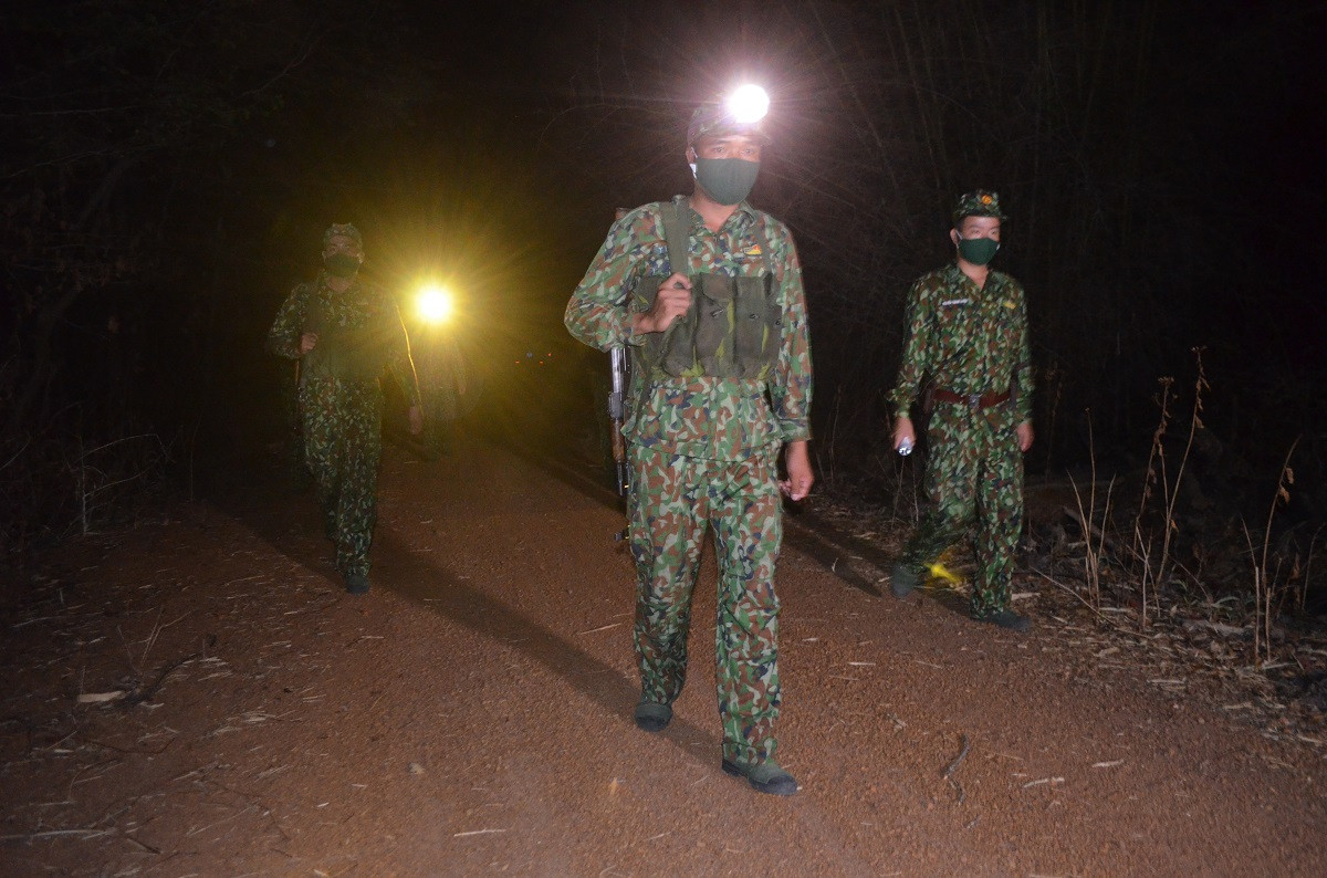 Biên phòng chốt chặn ngăn dịch COVID vùng biên ở Tây Nguyên ra sao? ảnh 8