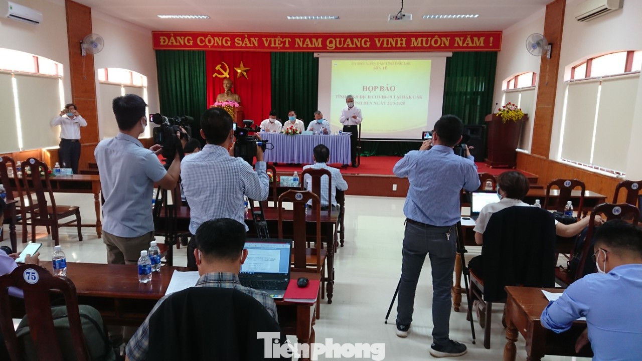 COVID-19 ngày 27/3: Nhà hàng ở Biên Hòa đặt biển 'Cấm vào' ảnh 10