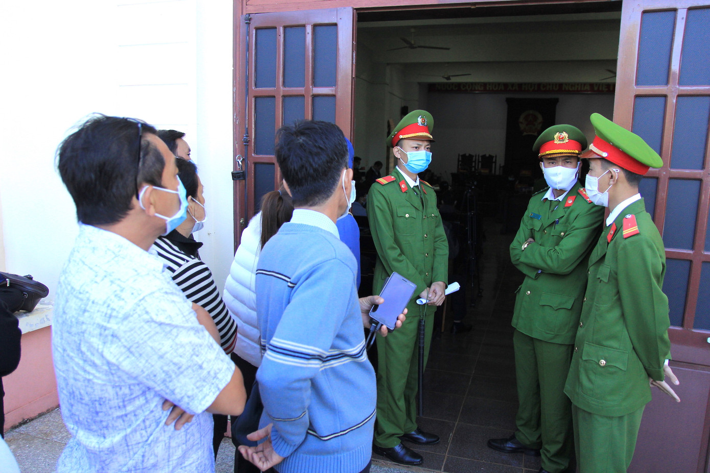 Hoãn xử 'trùm' xăng giả Trịnh Sướng do 1 bị cáo nhập viện tâm thần ảnh 3