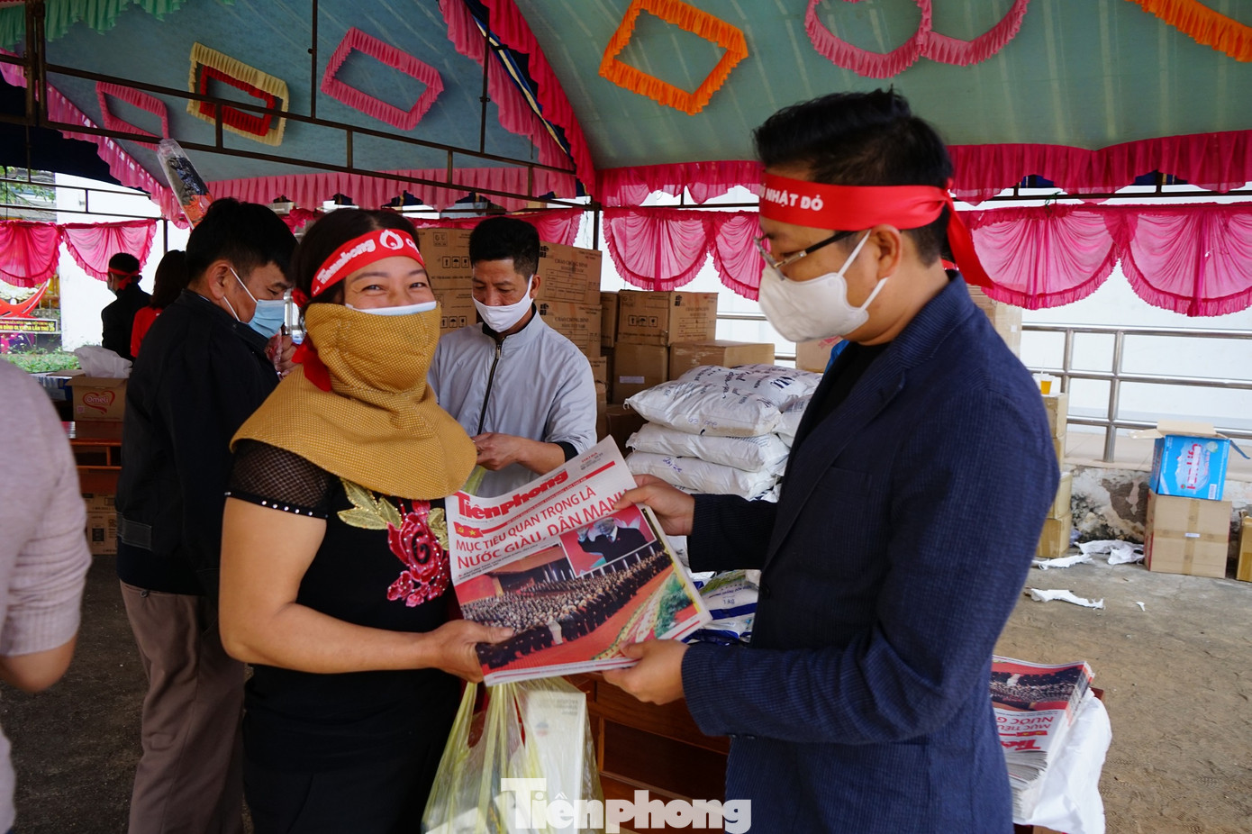 Chủ nhật Đỏ ở Tây Nguyên: Dậy từ 3h sáng đi hiến máu ảnh 11 Chủ nhật Đỏ ở Tây Nguyên: Dậy từ 3h sáng đi hiến máu ảnh 11