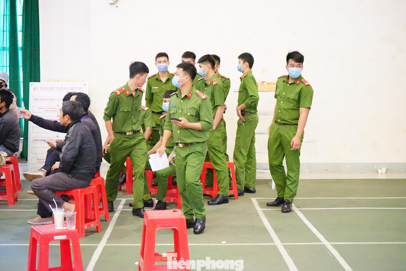 Chủ nhật Đỏ ở Tây Nguyên: Đến hiến máu sớm để kịp về làm lễ ăn hỏi ảnh 9