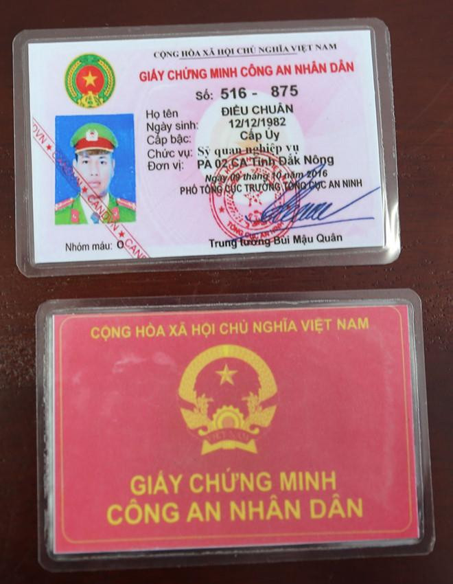 Triệt phá đường dây làm giả giấy tờ con dấu ảnh 1