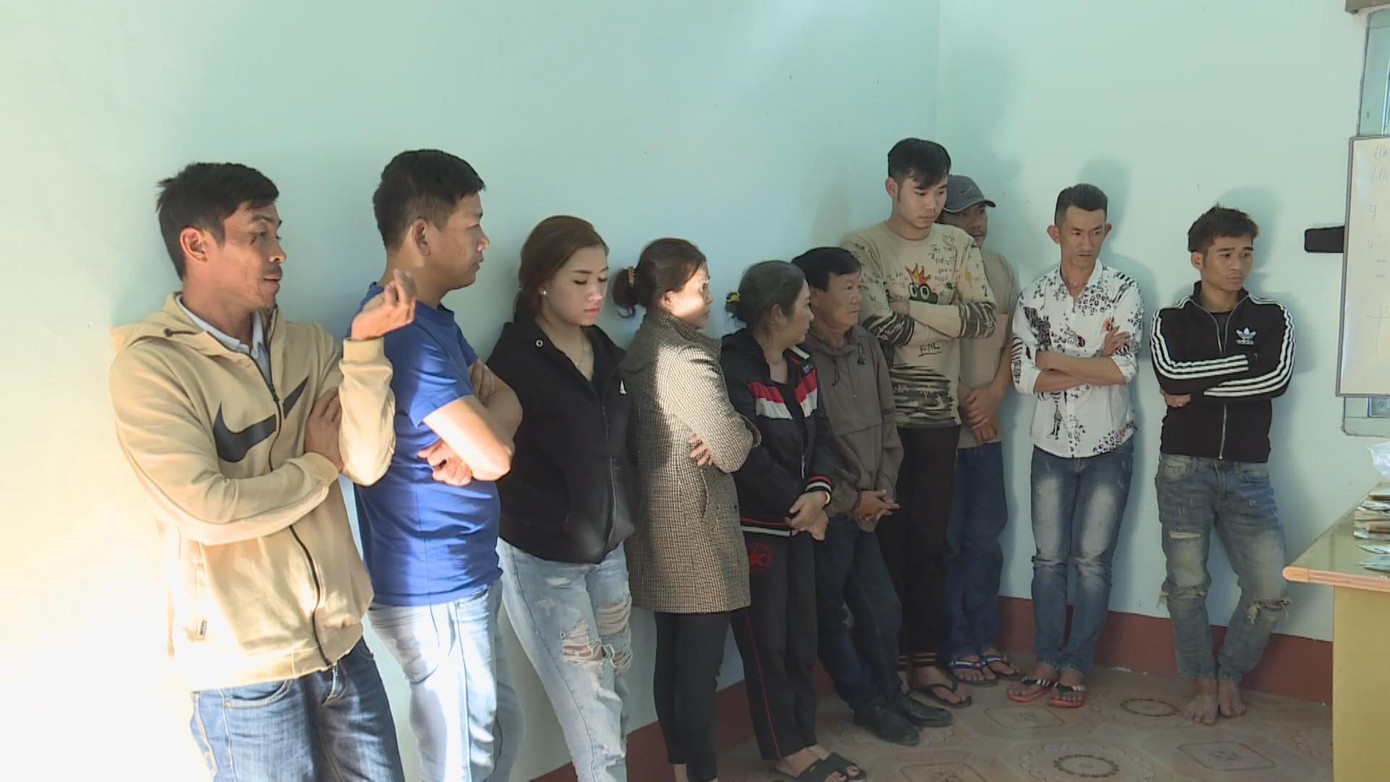 Bắt nhóm đối tượng đánh bạc, thu giữ hơn 150 triệu đồng ảnh 2