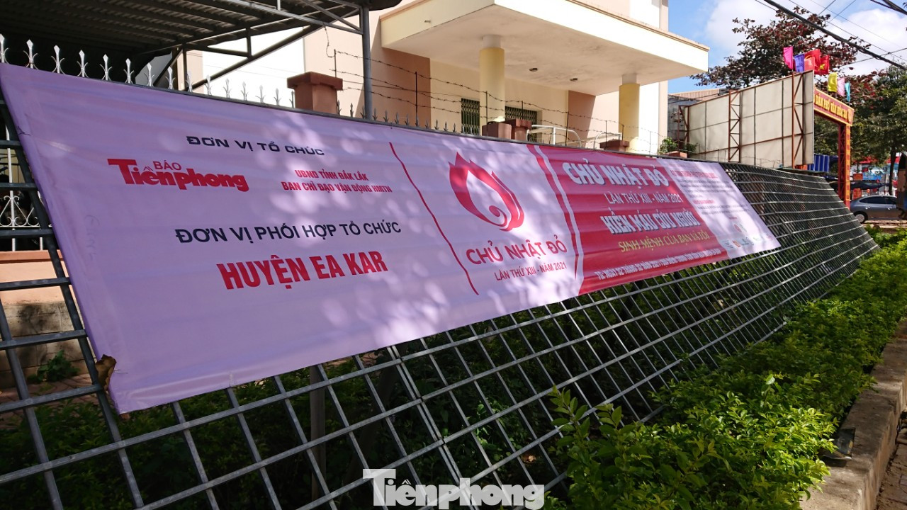 Chủ nhật Đỏ ở Tây Nguyên ngày 2/2: Hơn 2.200 người dân huyện Ea Kar muốn hiến máu ảnh 4