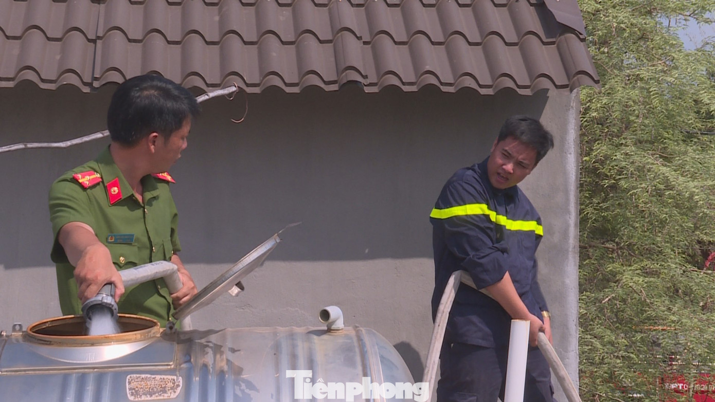 Mang hơn 24.000 lít nước sạch đến với người dân vùng biên giới ảnh 3