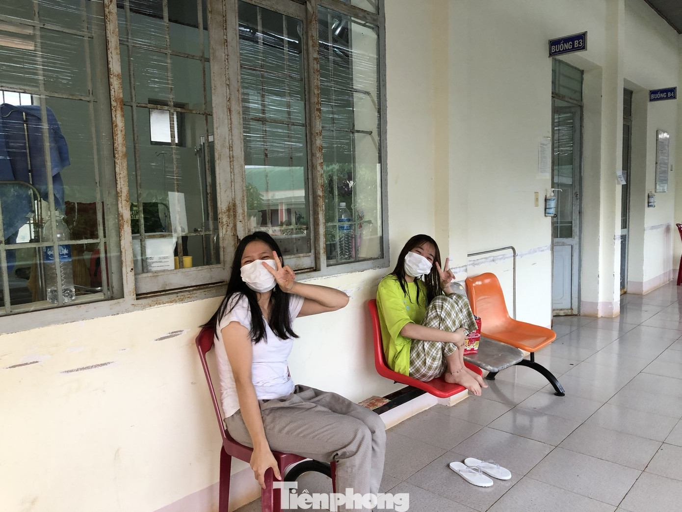 Chùm ảnh mới nhất về bệnh nhân COVID-19 đầu tiên và bác sỹ điều trị ở Đắk Lắk ảnh 8