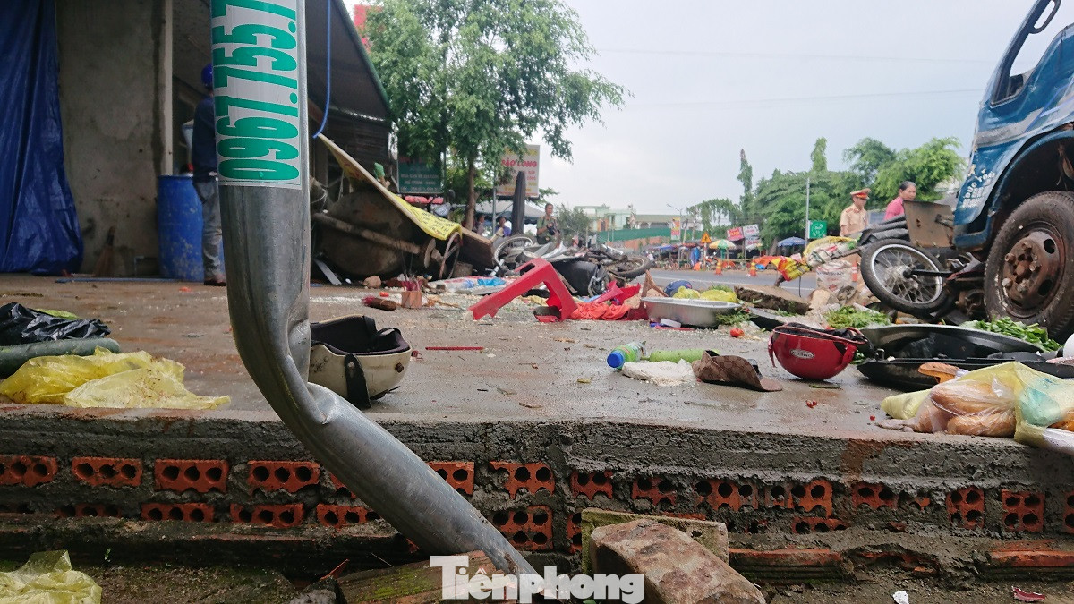 Vụ tai nạn 5 người chết: Xe tải vượt trọng tải gần 76% ảnh 1