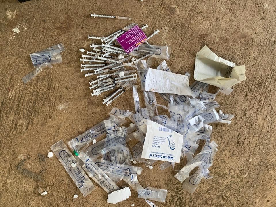 Hai vợ chồng làm dịch vụ tiêm ‘chui’ vắc xin bạch hầu ảnh 1