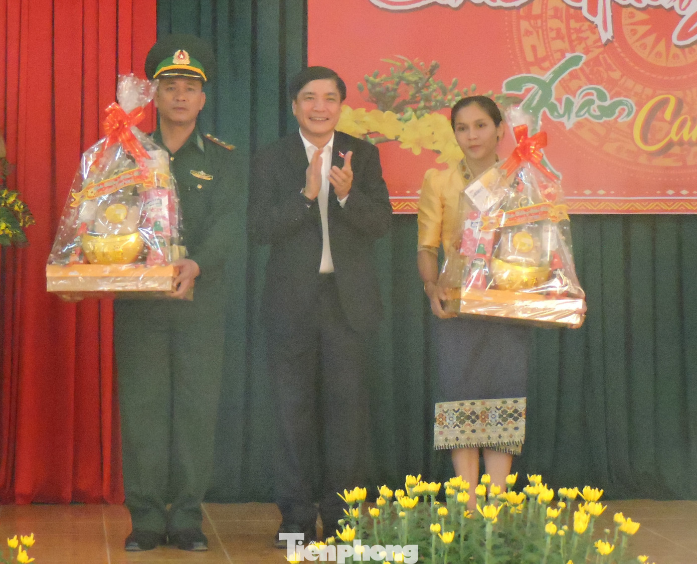 Chủ tịch Quốc hội chúc Tết Bộ đội Biên phòng tỉnh Đắk Lắk ảnh 6