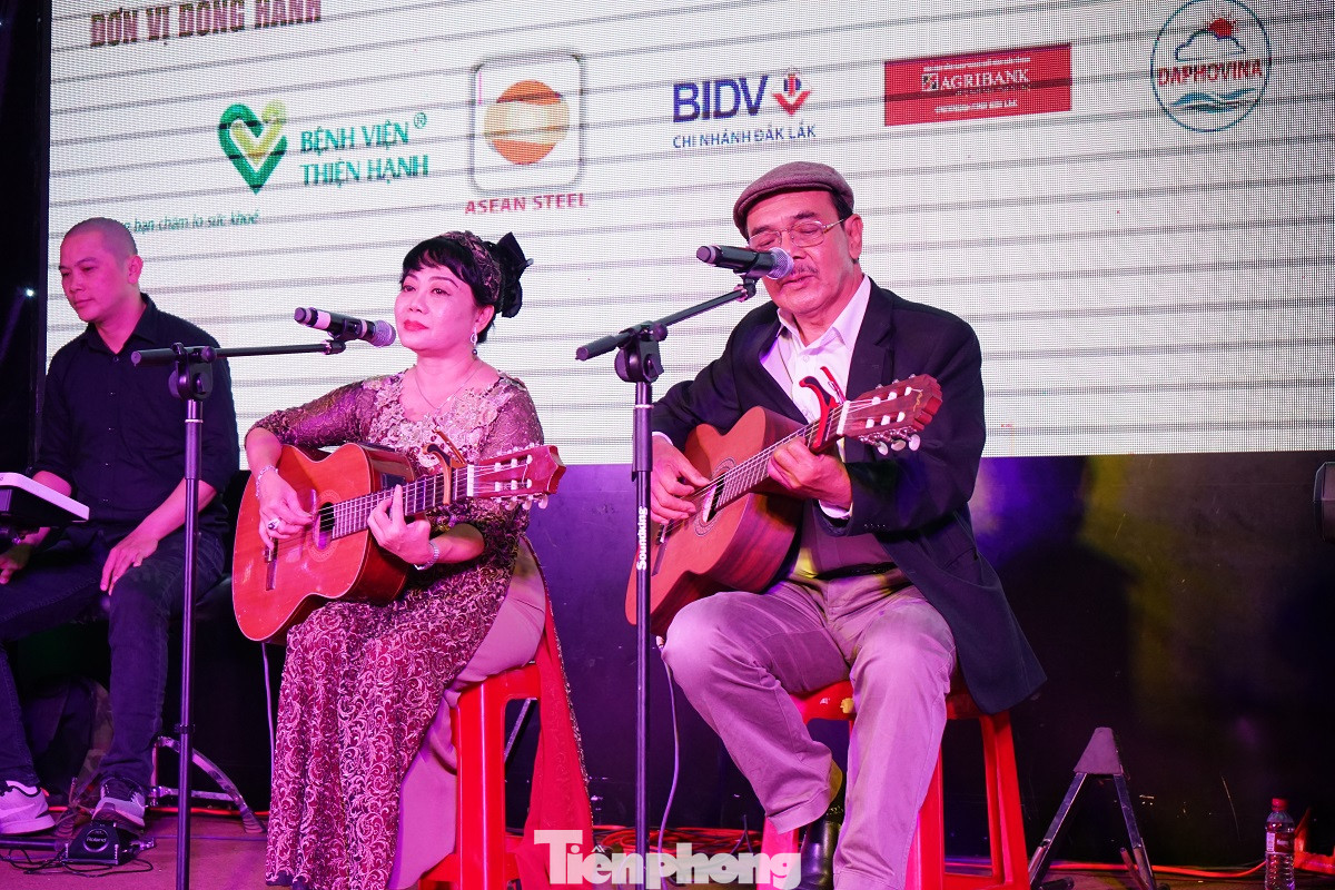 Kêu gọi gần 600 triệu ủng hộ người dân vùng lũ ở Đắk Lắk ảnh 3