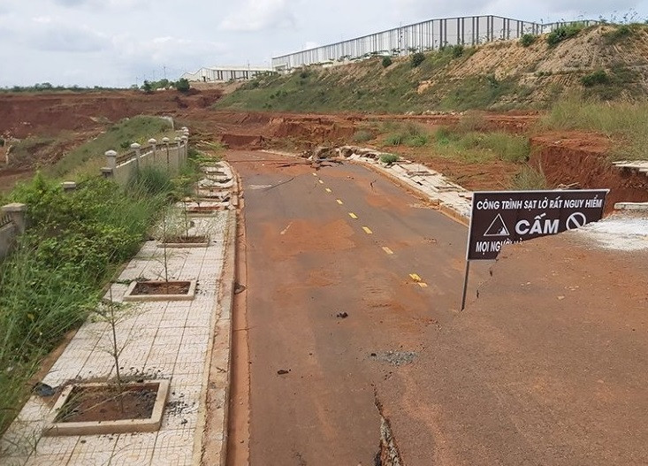 Công trình 'nghìn tỷ' ở Đắk Nông 5 lần sụt lún nghiêm trọng ảnh 2