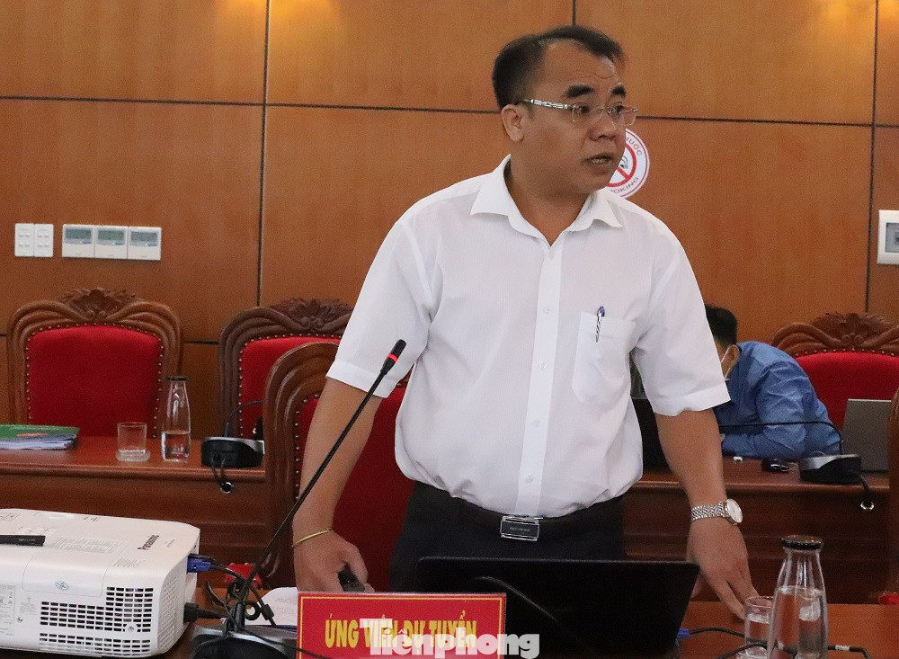 Bên trong phòng tuyển chọn bí thư huyện ủy ảnh 3