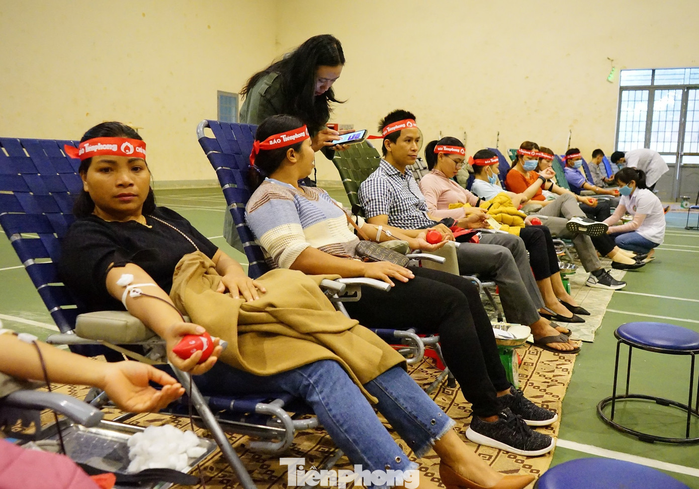 Chủ nhật Đỏ ở Tây Nguyên: Đến hiến máu sớm để kịp về làm lễ ăn hỏi ảnh 22