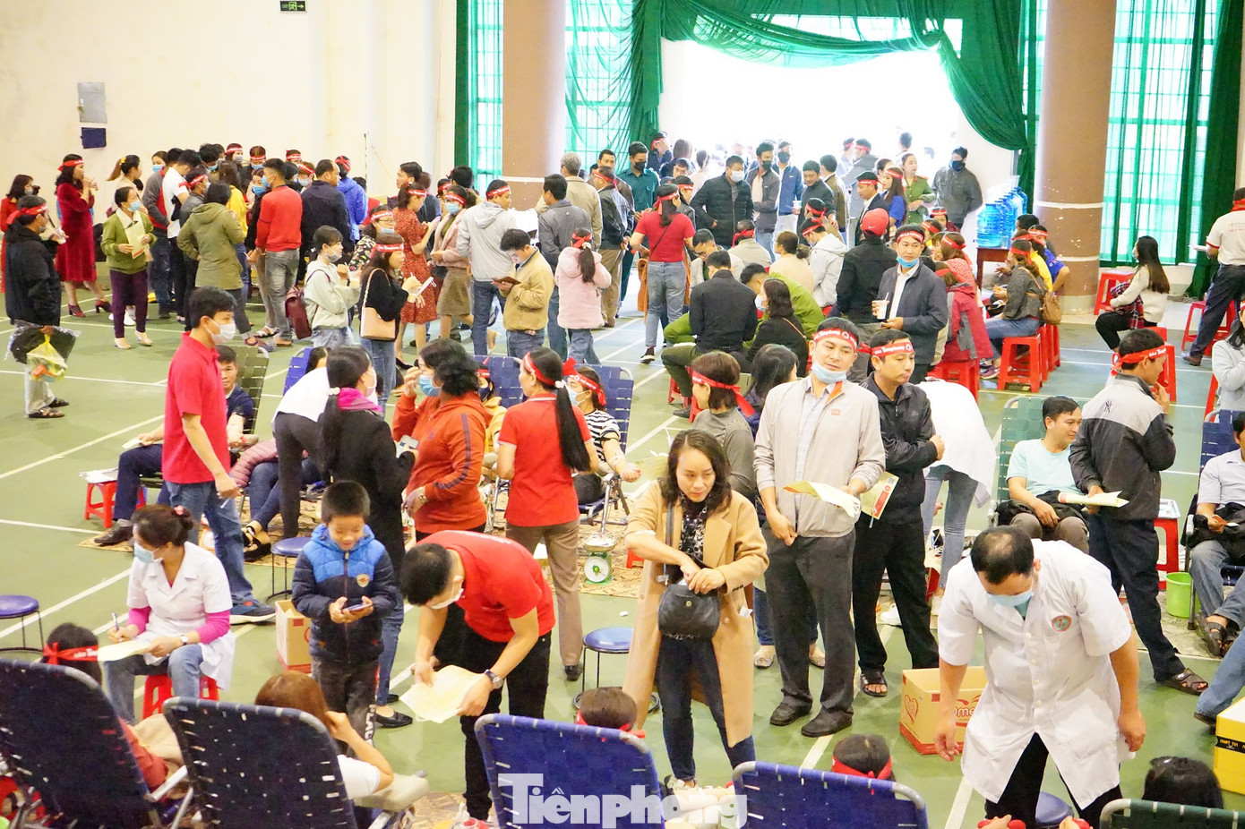 Chủ nhật Đỏ ở Tây Nguyên: Đến hiến máu sớm để kịp về làm lễ ăn hỏi ảnh 13