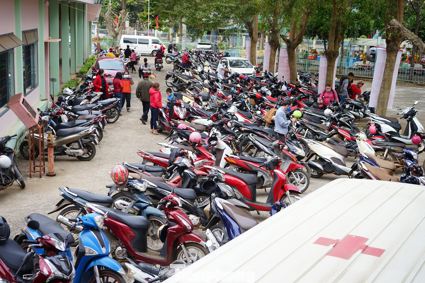 Chủ nhật Đỏ ở Tây Nguyên: Đến hiến máu sớm để kịp về làm lễ ăn hỏi ảnh 11