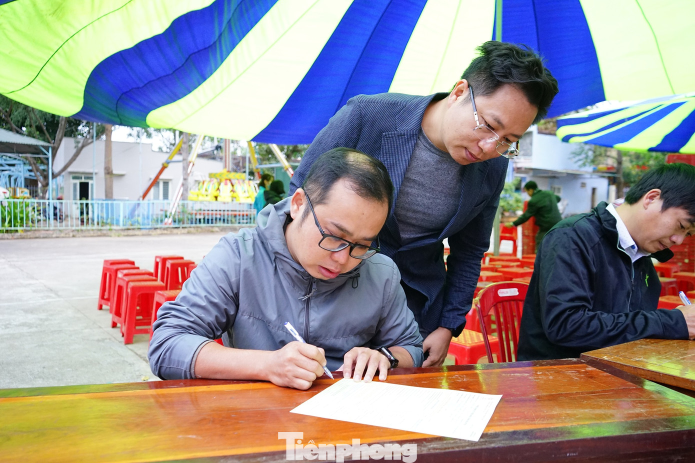 Chủ nhật Đỏ ở Tây Nguyên: Đến hiến máu sớm để kịp về làm lễ ăn hỏi ảnh 1