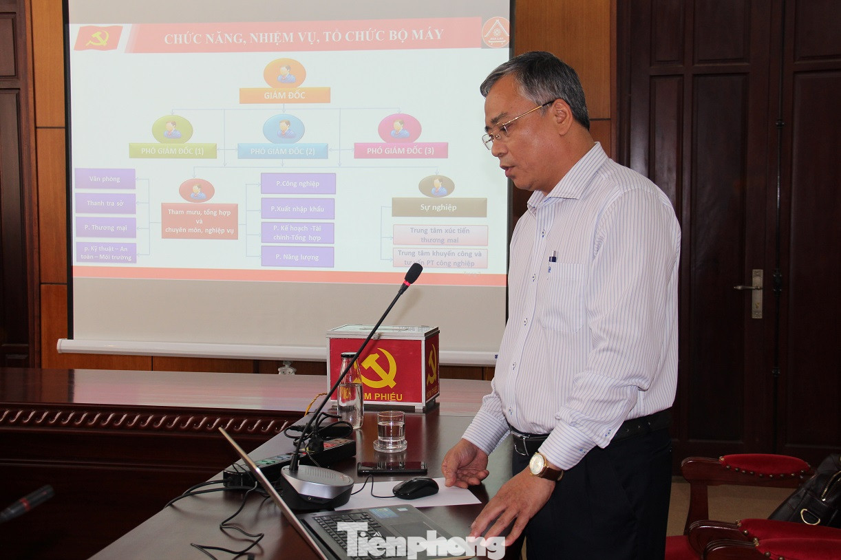 Hai ứng viên thi tuyển chức danh giám đốc Sở Công thương Đắk Lắk ảnh 1