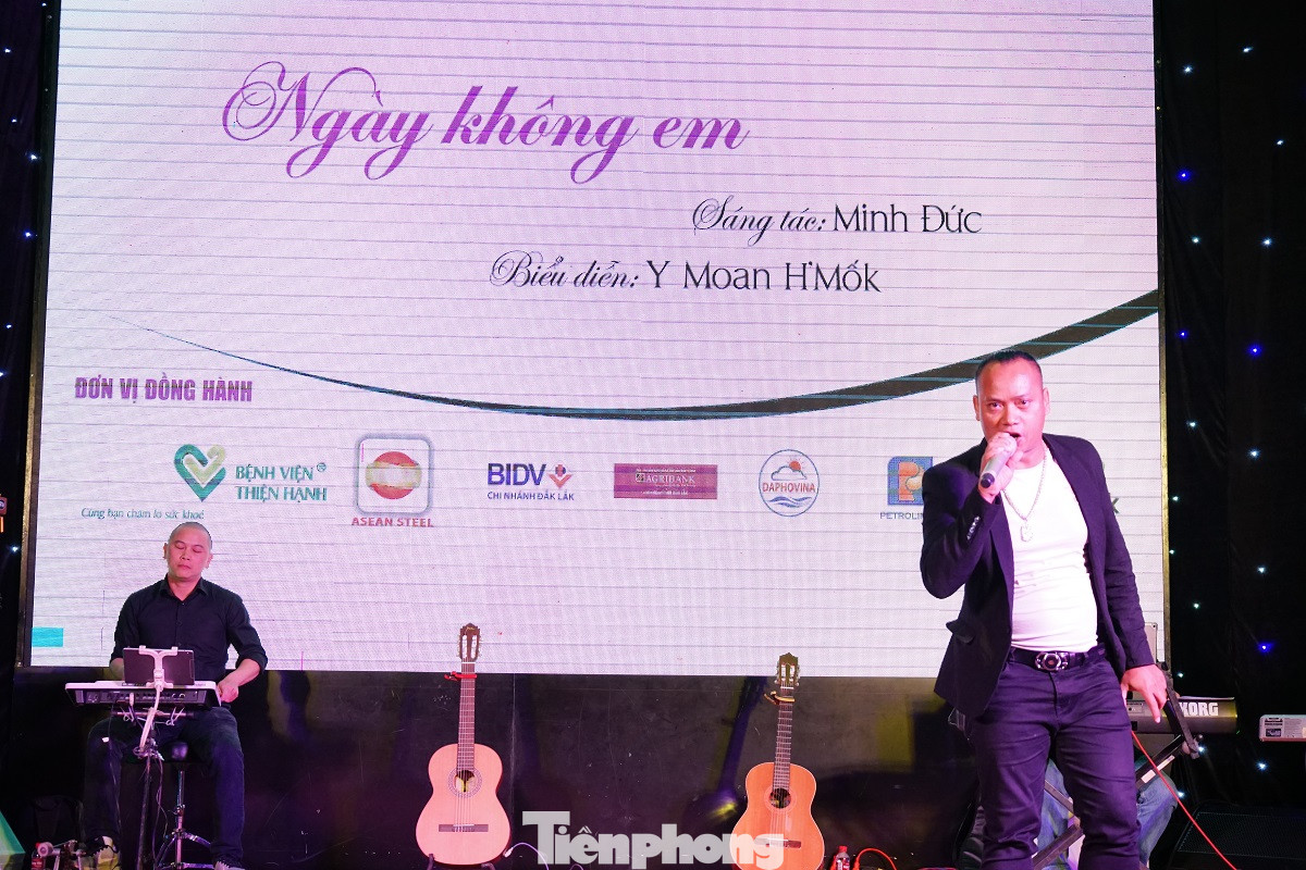 Kêu gọi gần 600 triệu ủng hộ người dân vùng lũ ở Đắk Lắk ảnh 4