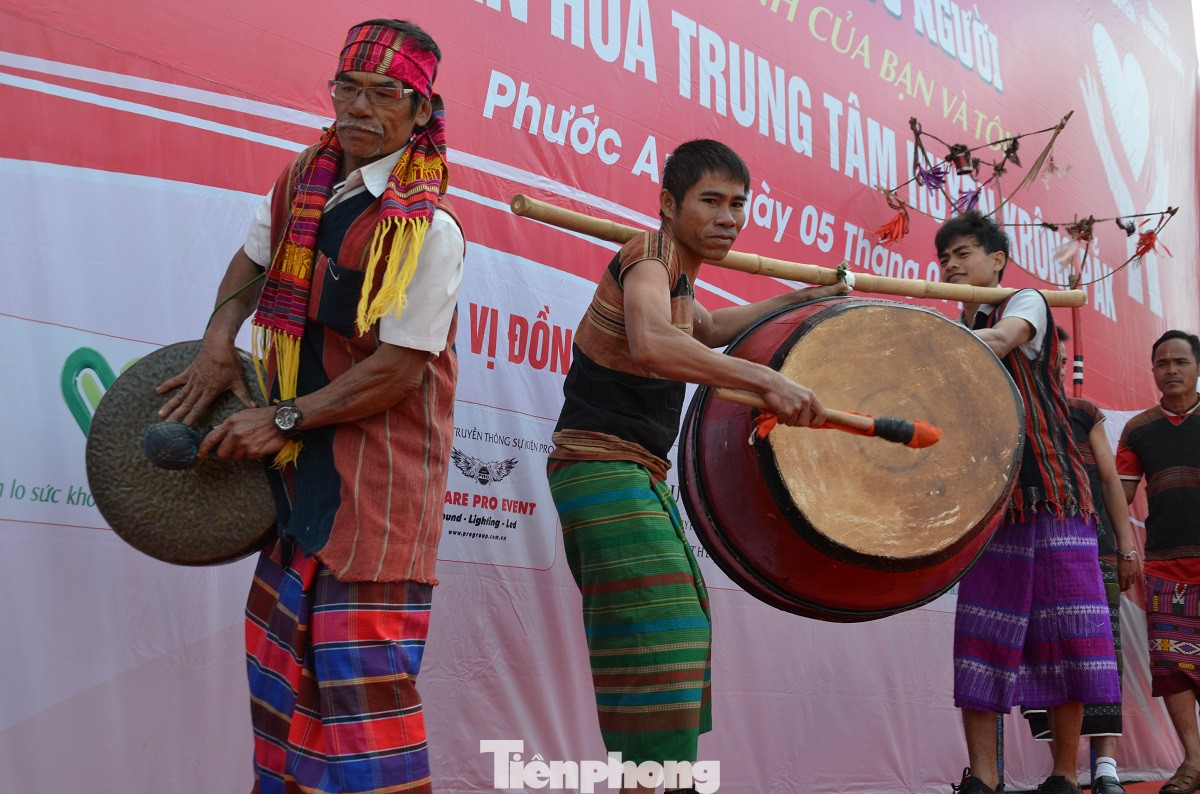Rực rỡ sắc màu các dân tộc tại ngày hội Chủ nhật Đỏ huyện Krông Pắk ảnh 9
