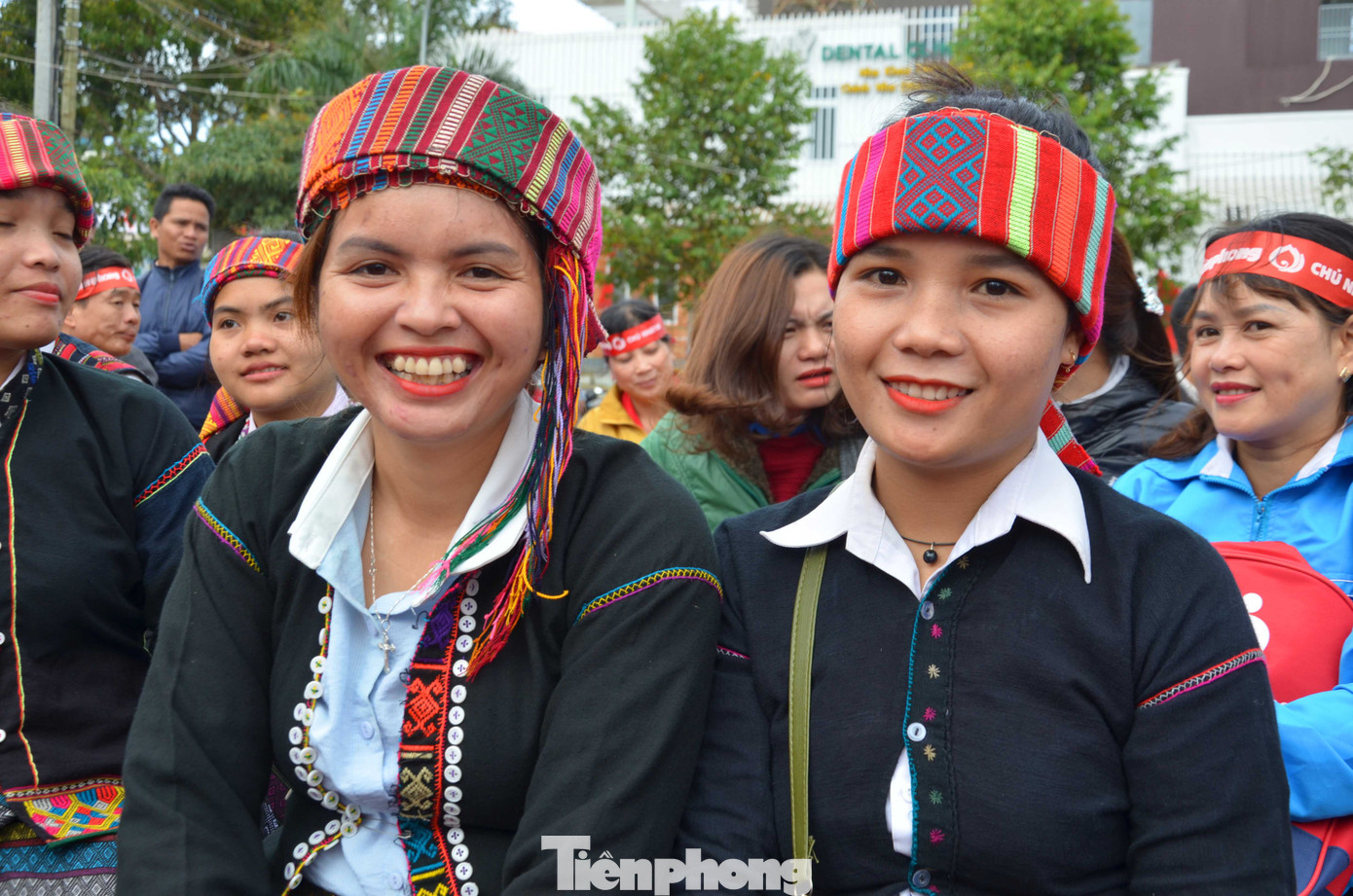 Rực rỡ sắc màu các dân tộc tại ngày hội Chủ nhật Đỏ huyện Krông Pắk ảnh 7