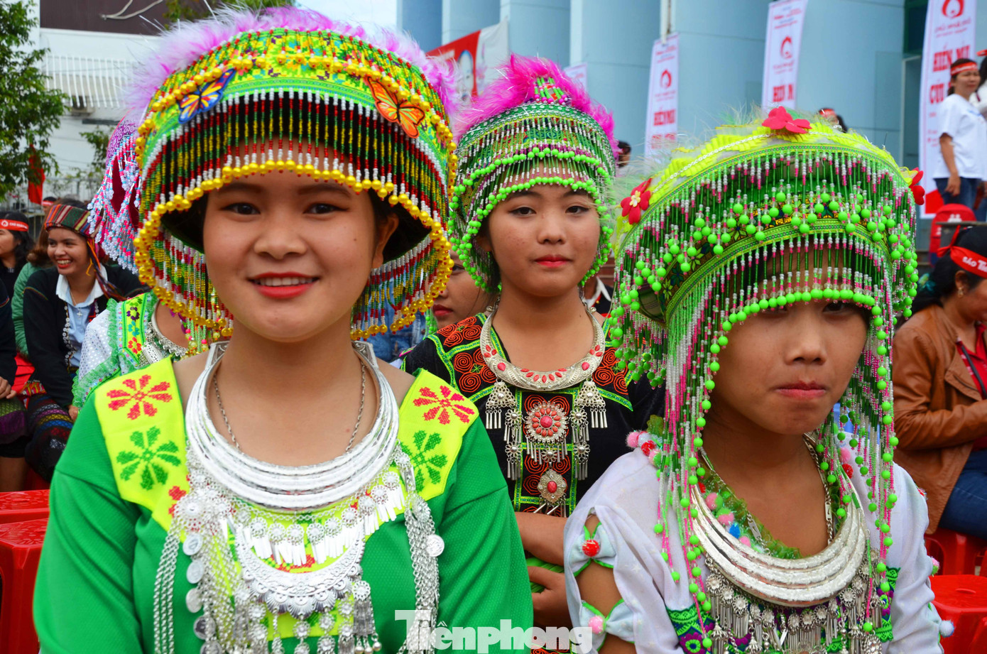 Rực rỡ sắc màu các dân tộc tại ngày hội Chủ nhật Đỏ huyện Krông Pắk ảnh 5